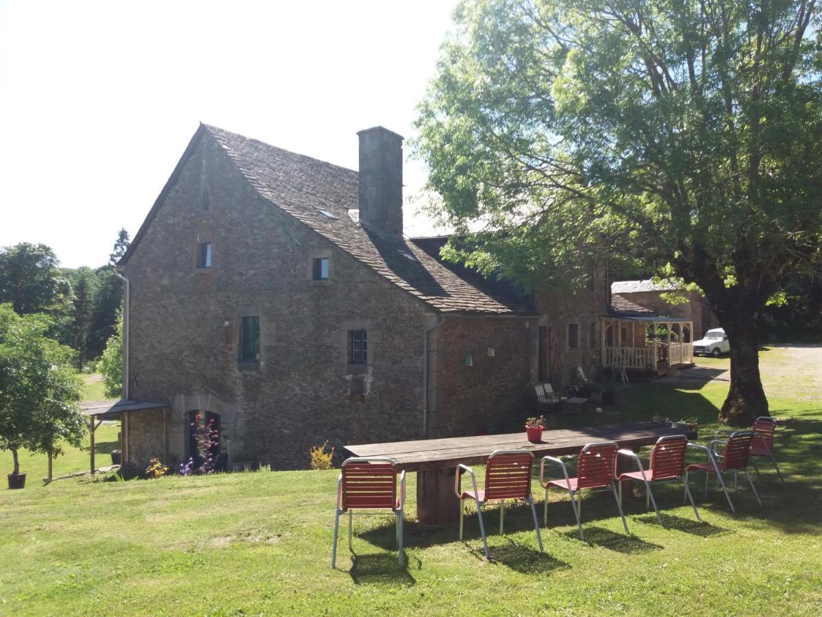 Hotel Domaine D'Angel-Berg Vezins-de-Levezou Esterno foto
