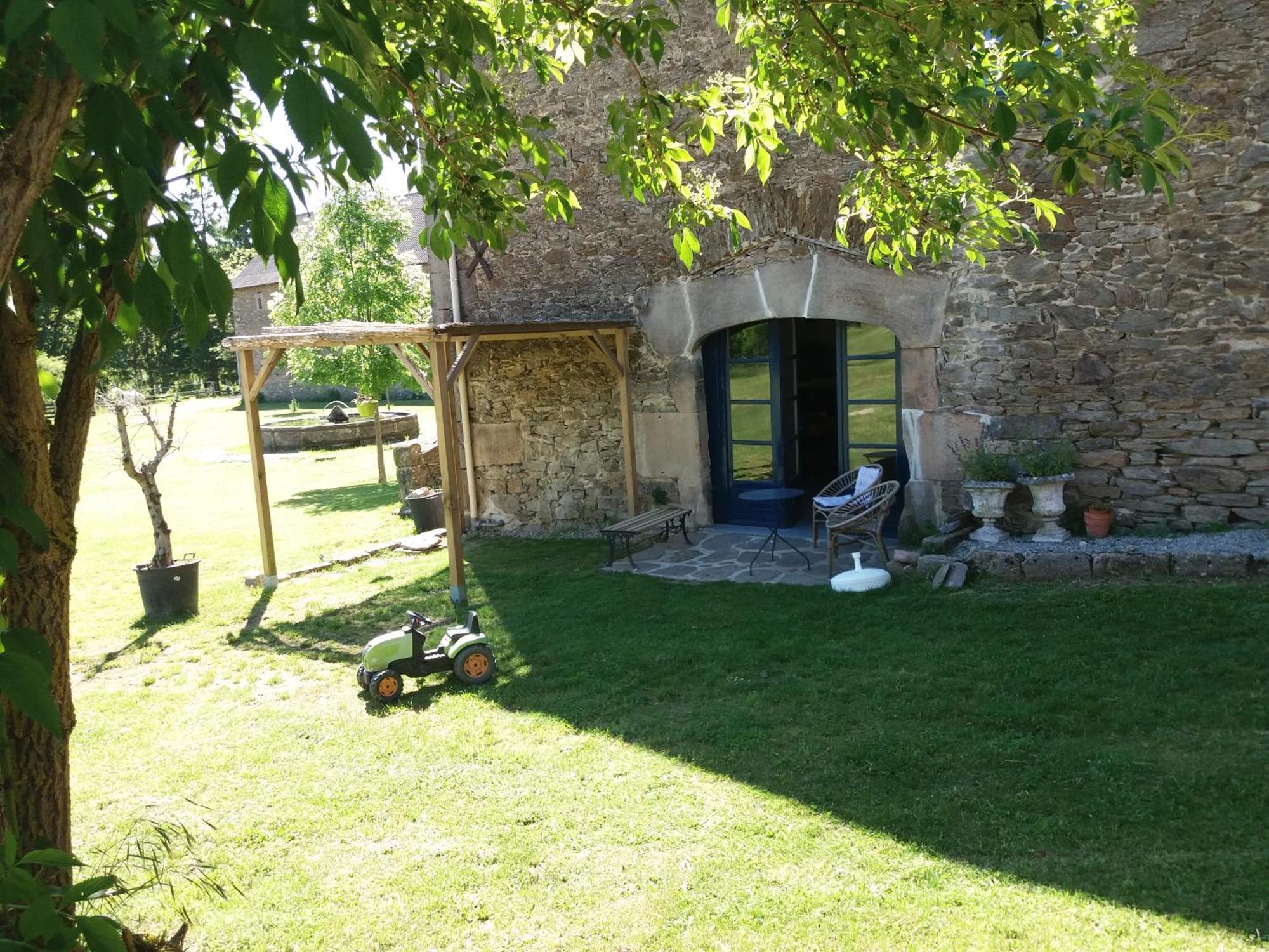 Hotel Domaine D'Angel-Berg Vezins-de-Levezou Esterno foto